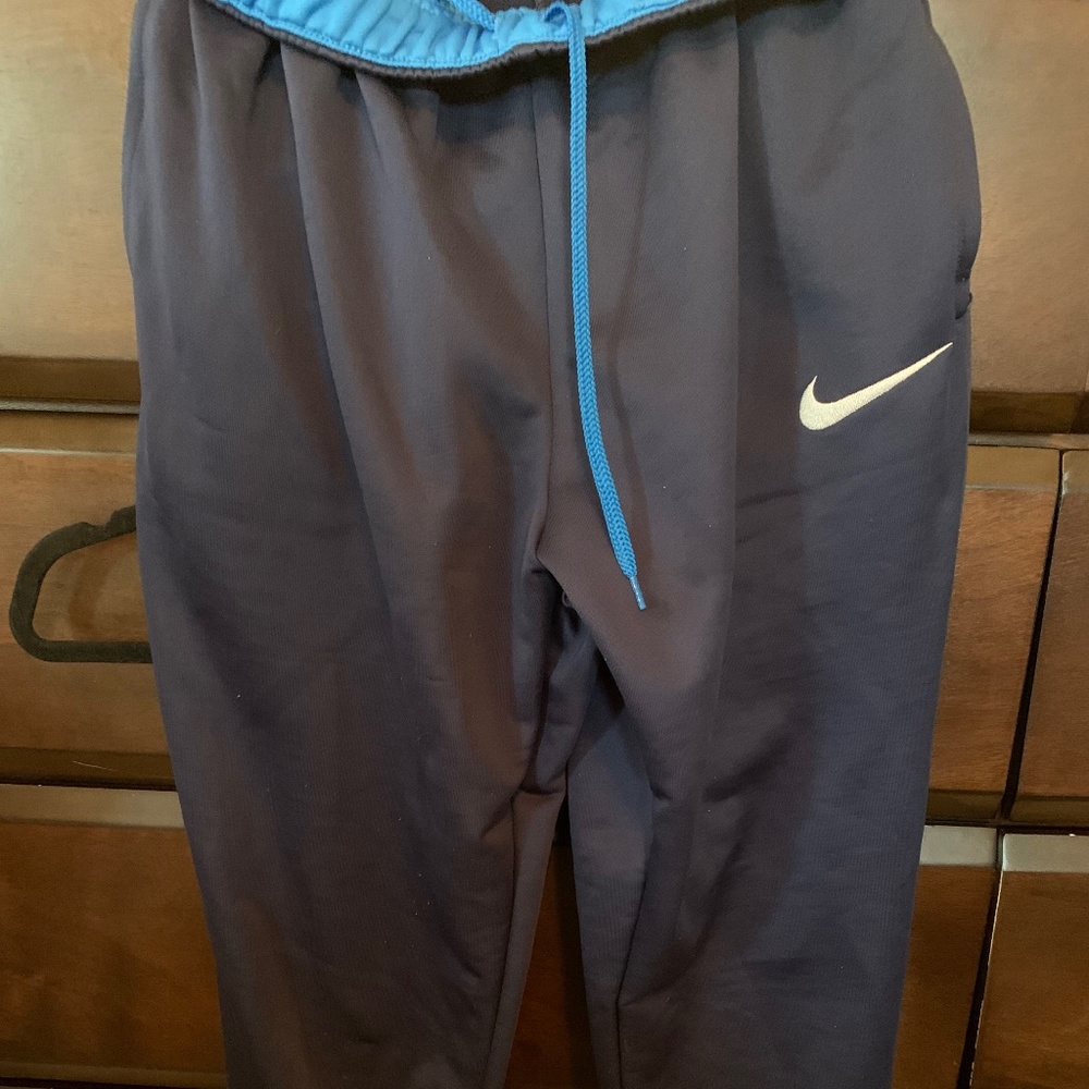 Nike dry-fit joggers